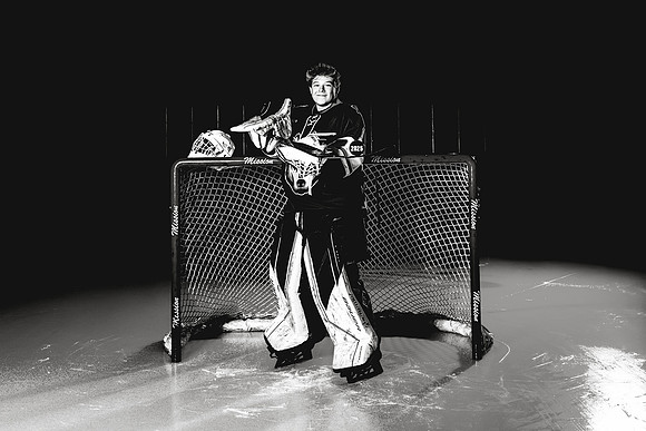 BONUS BW - BP0I4974-Edit copySENIOR copy